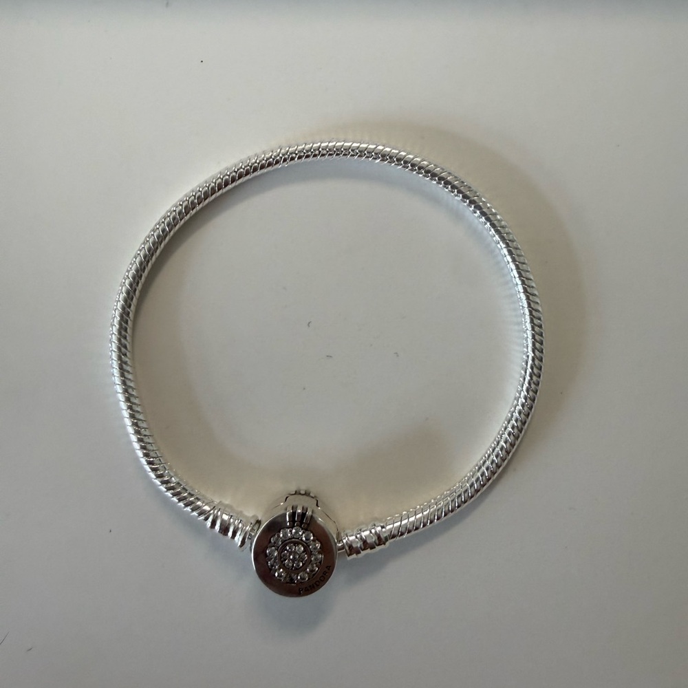 New no Box Pandora Moments Sparkling Crown Snake Chain Bracelet Sterling Silver